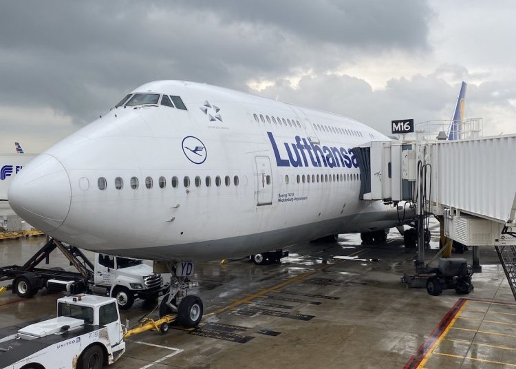 Lufthansa Boeing 747-8s Getting New Allegris Cabins… Eventually